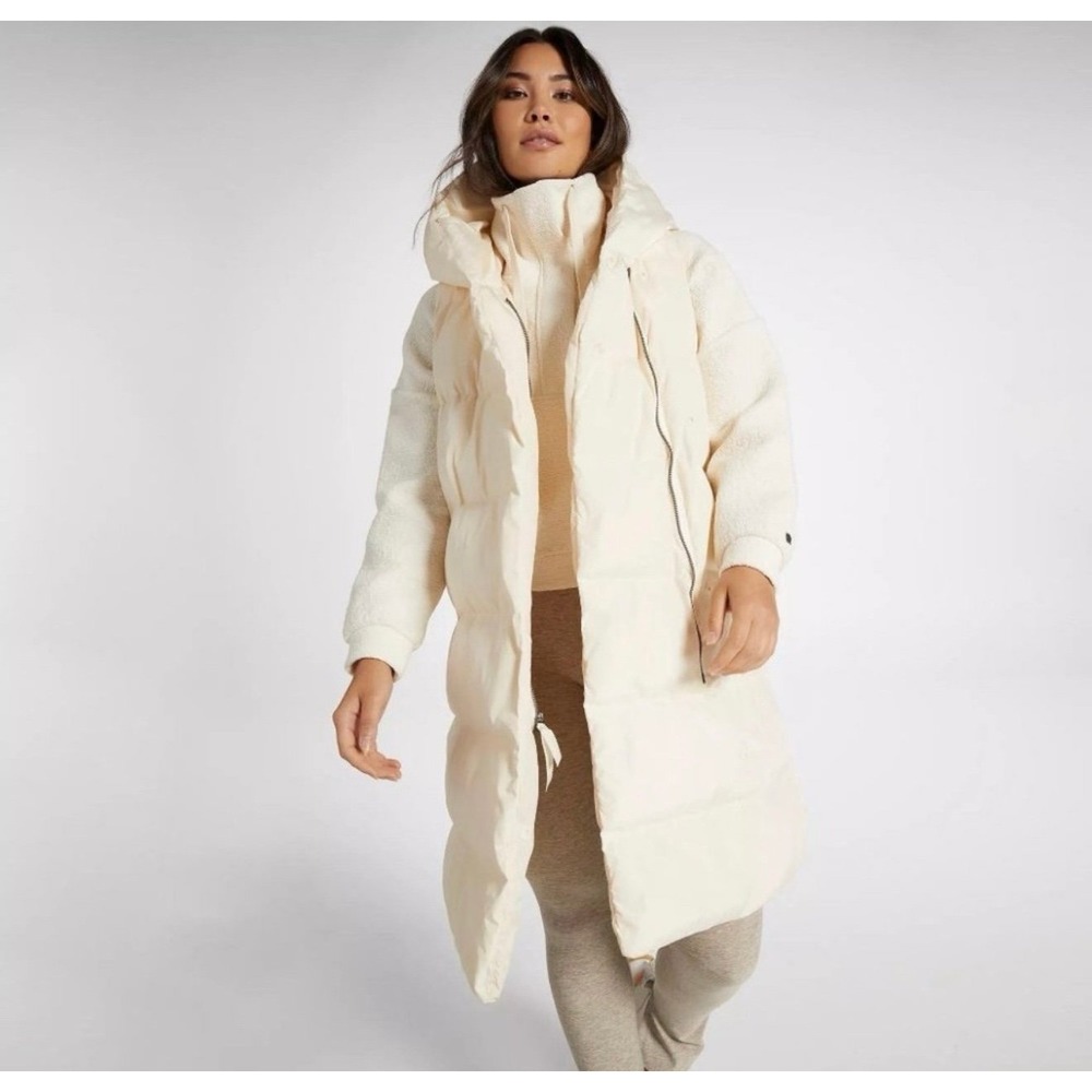 Calia by Carrie Underwood long puffer vest